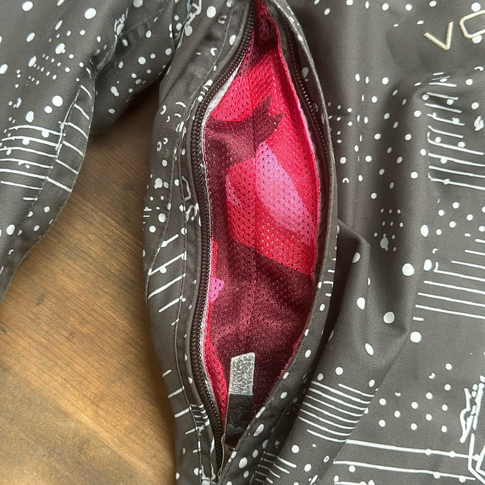 Women’s Volcom Nimbus Snowpants - image 4